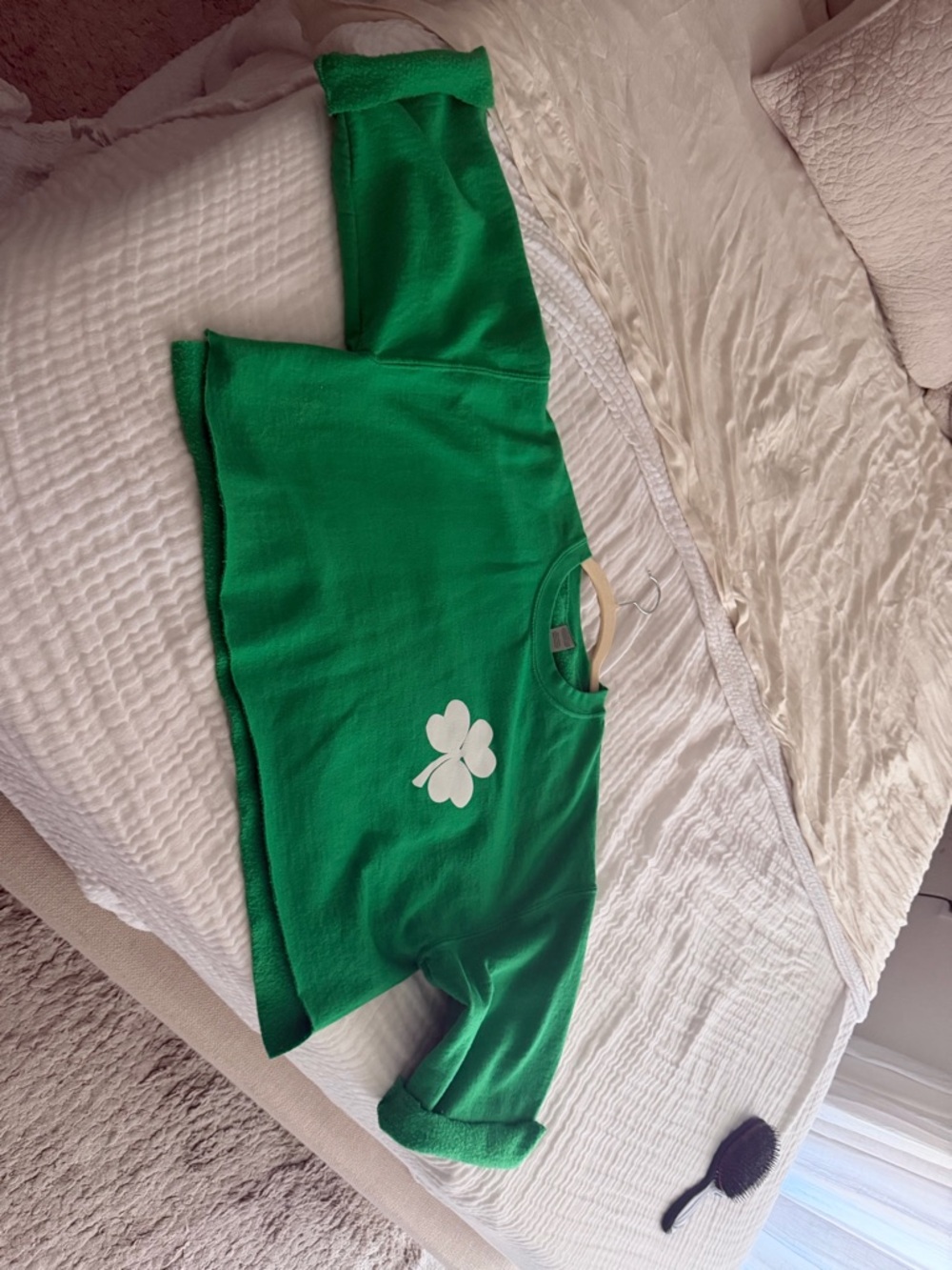 Kids Green Clover Sweatshirt - Unbranded